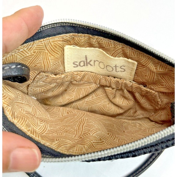 Sakroots Happy & Free Wristlet With Attached Key Ring Pockets - Picture 6 of 10